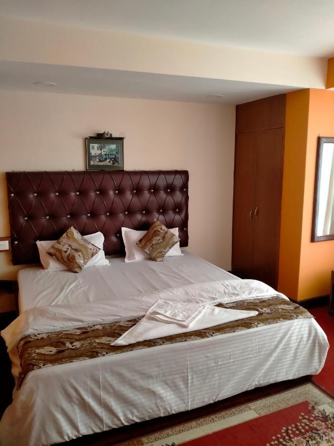 Oyo 12370 Royal Sarava Hotel Darjeeling  Luaran gambar