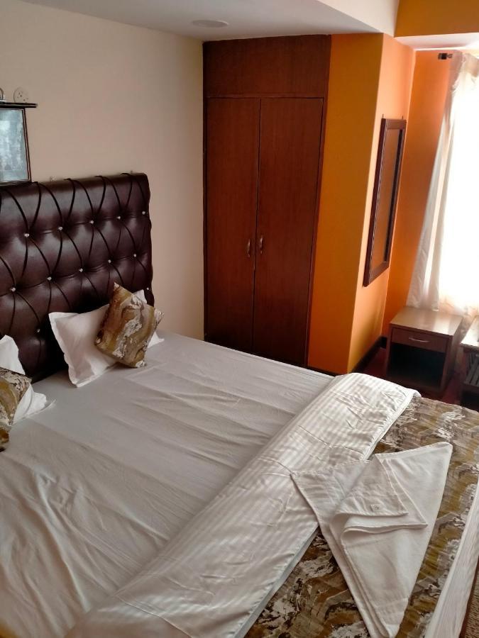 Oyo 12370 Royal Sarava Hotel Darjeeling  Luaran gambar