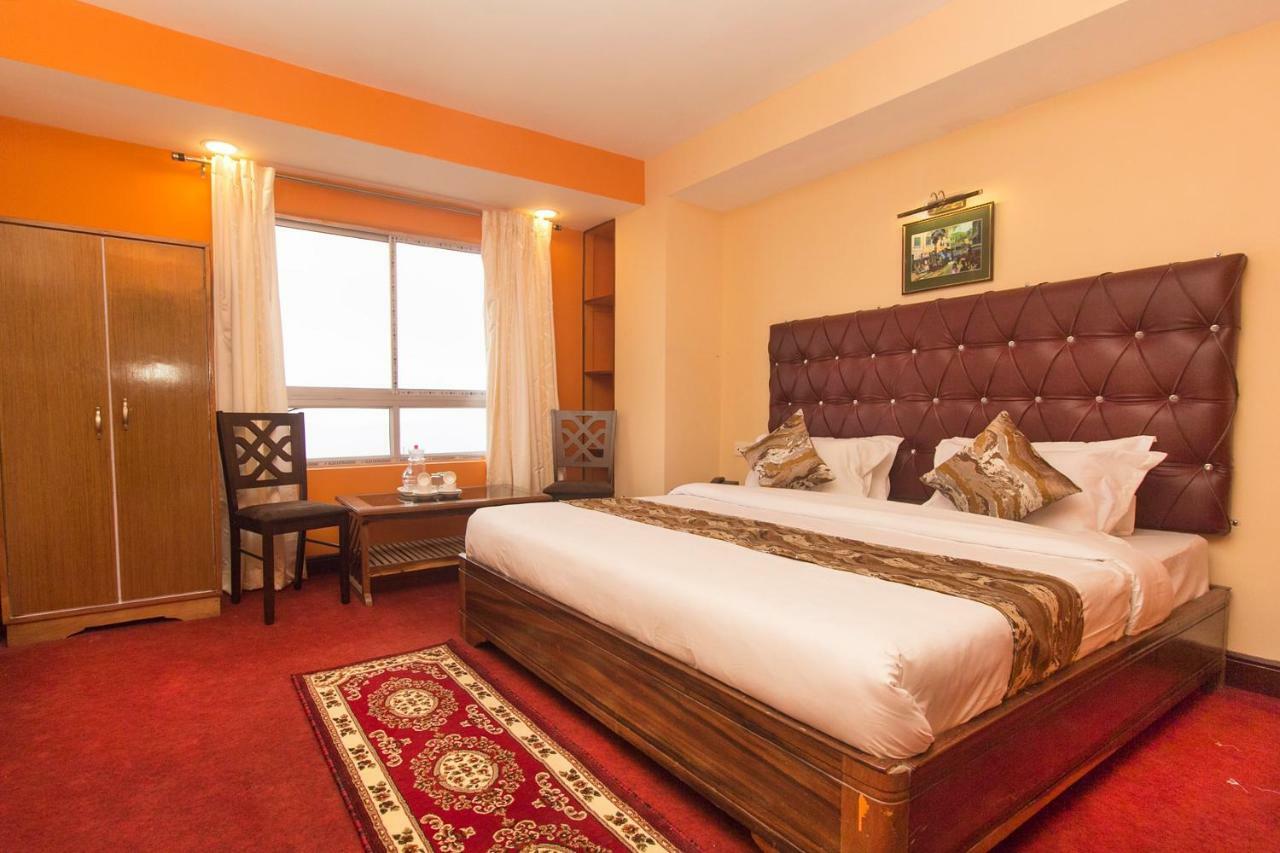 Oyo 12370 Royal Sarava Hotel Darjeeling  Luaran gambar